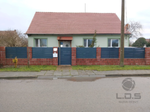 Plot s brankou - Plot s brankou