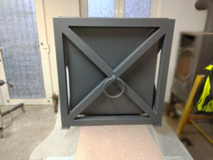 Robustní květináč